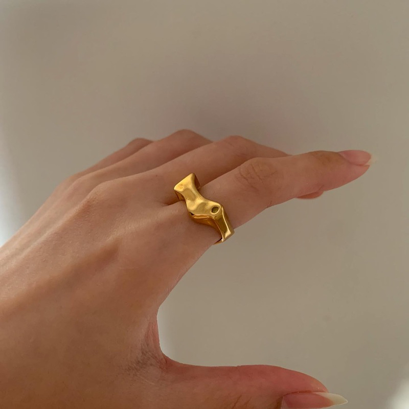 HER OBJECTIVE _ HER BIRDY OLDY RING