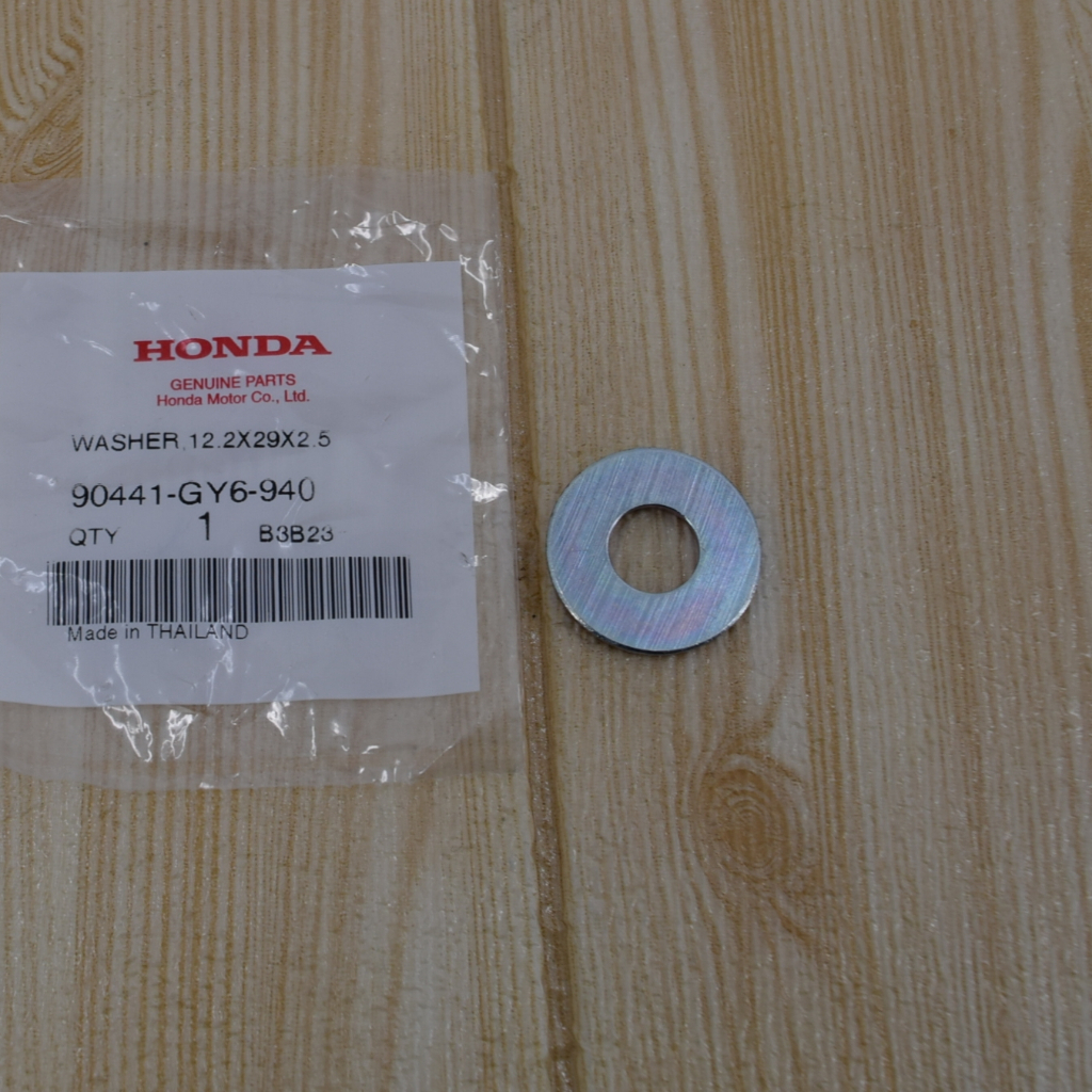 Vòng đai 12.2x29x2.5 Đai ốc ly hợp phía sau (Số 16) Honda / 1 Chiếc 90441-GY6-940 Chính Hãng