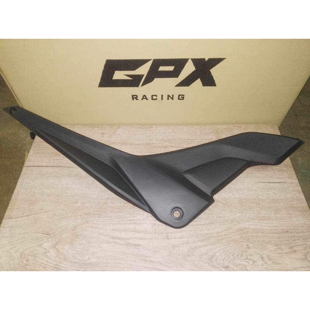 Trung tâm sản phẩm mới GPX Demon GR 200 R