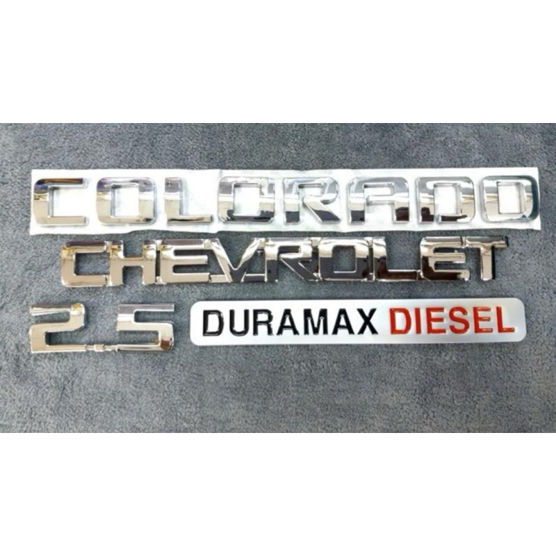 Bộ Logo phía sau chevrolet colorado 2.5 duramax 4 mảnh