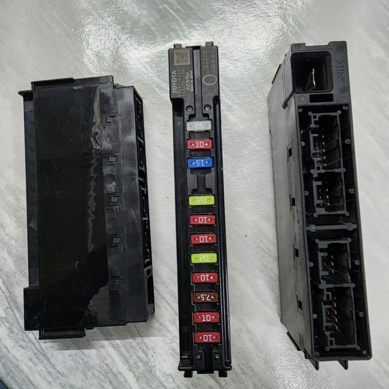 Hộp cầu chì TOYOTA Commonrail Model O