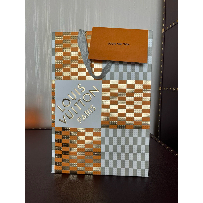 Túi giấy giới hạn Louis Vuitton đích thực từ cửa hàng Thái Lan