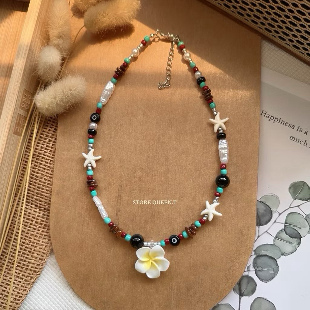 STORE QUEEN.T | Vòng cổ đính cườm Hoa đá