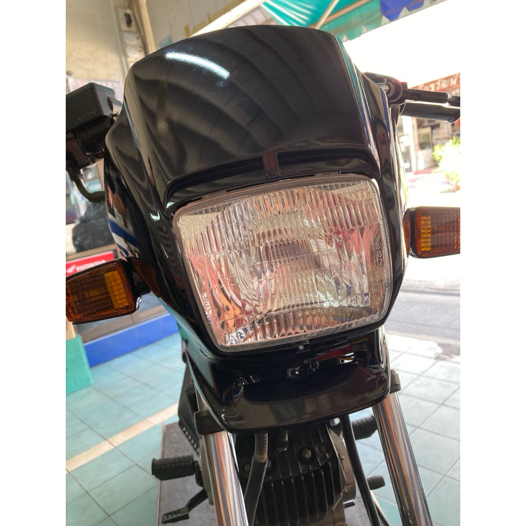 Vít Đai Ốc Mặt Trước Và Dưới Gắn 1 Cái Nova Cela Tena110 2T (Trung Tâm Honda Chính Hãng) 90115-KW7-9