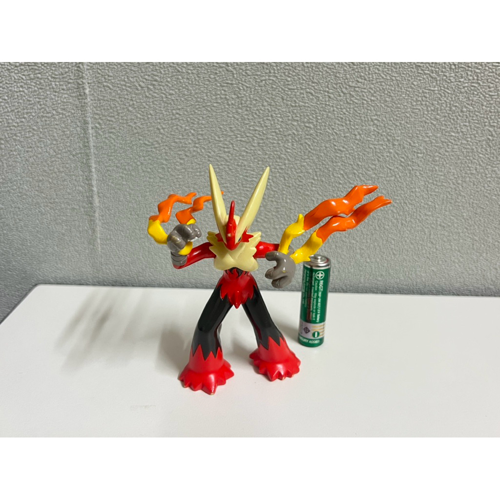 Pokemon Blaziken Mega T-Art Chính hãng