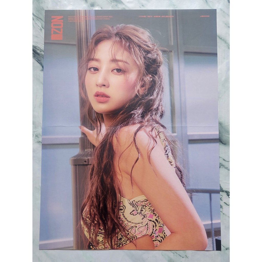 Poster gấp từ CD Album Jihyo (TWICE) -ZONE Kpop Jiyo Fold