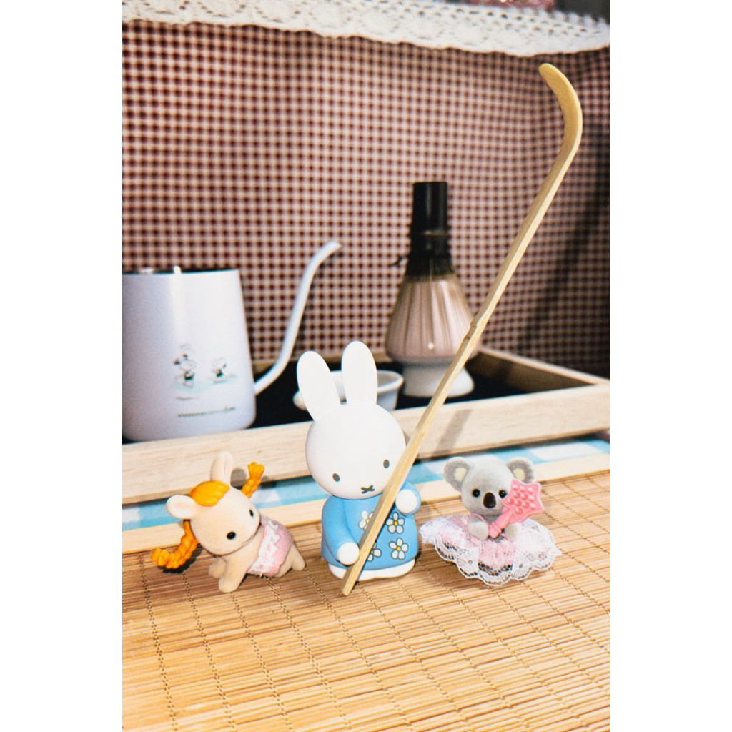 Bộ trà giữ bút Miffy Penholder Series Blind Box