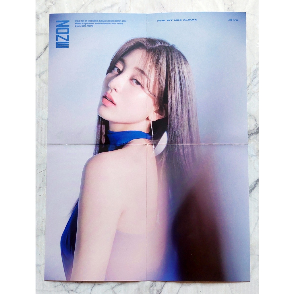 Poster gấp từ CD Album Jihyo (TWICE) -ZONE Digipack Kpop Jihyun Fold