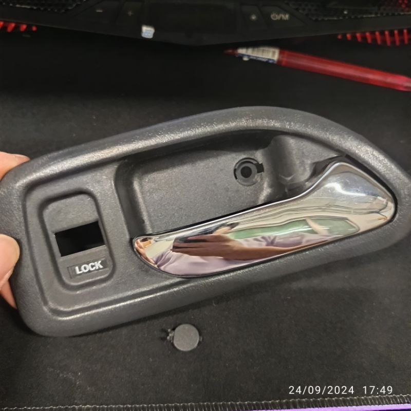 Tay nắm cửa phía trước bên phải của Driver Accord 94-97 g5