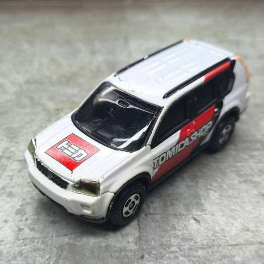 Mẫu xe kim loại Tomica Nissan X-Trail "Tomica shop '' giới hạn S = 1 / 62