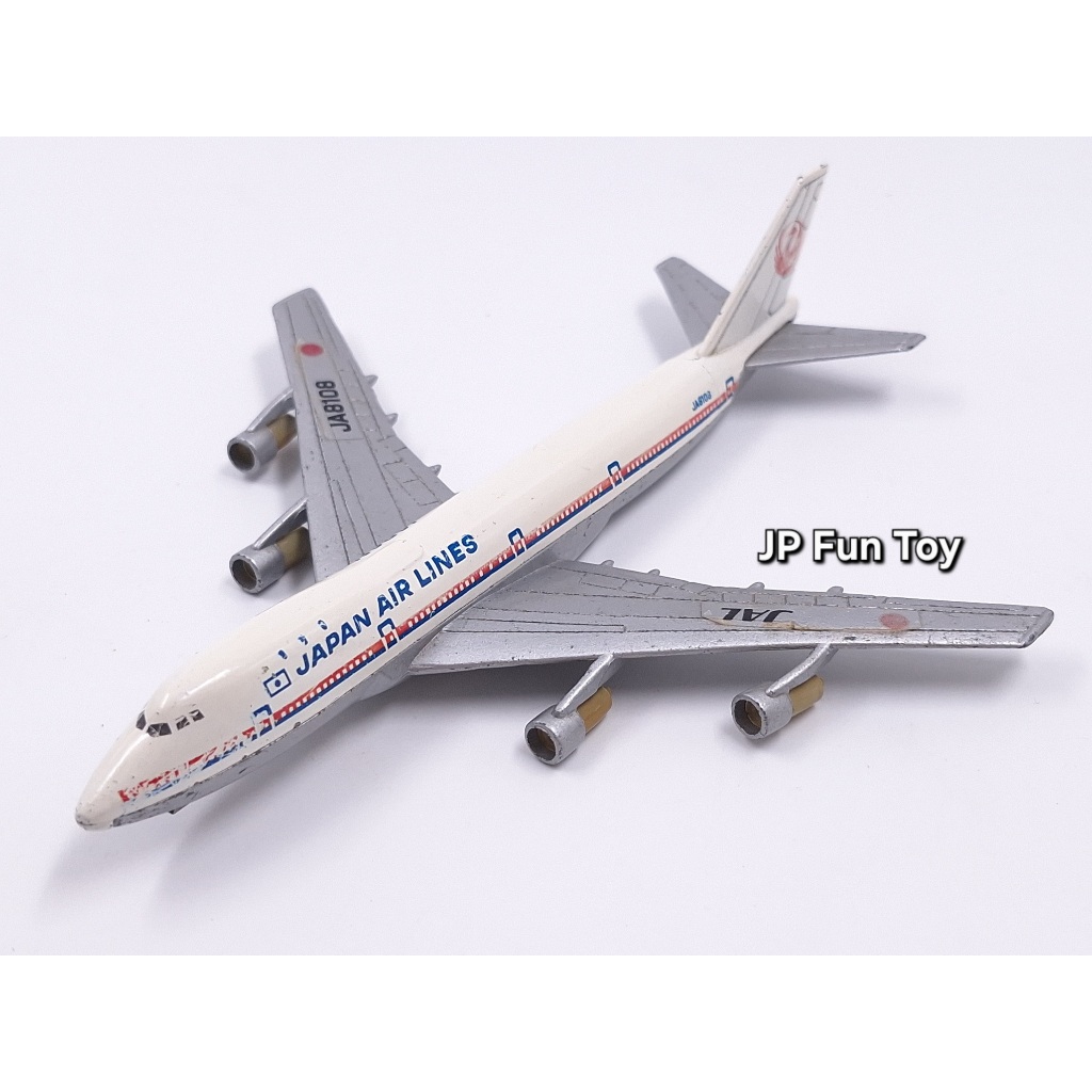 Tomica 1 / 415 Japan Airlines (JAL) Boeing 747 diecast model