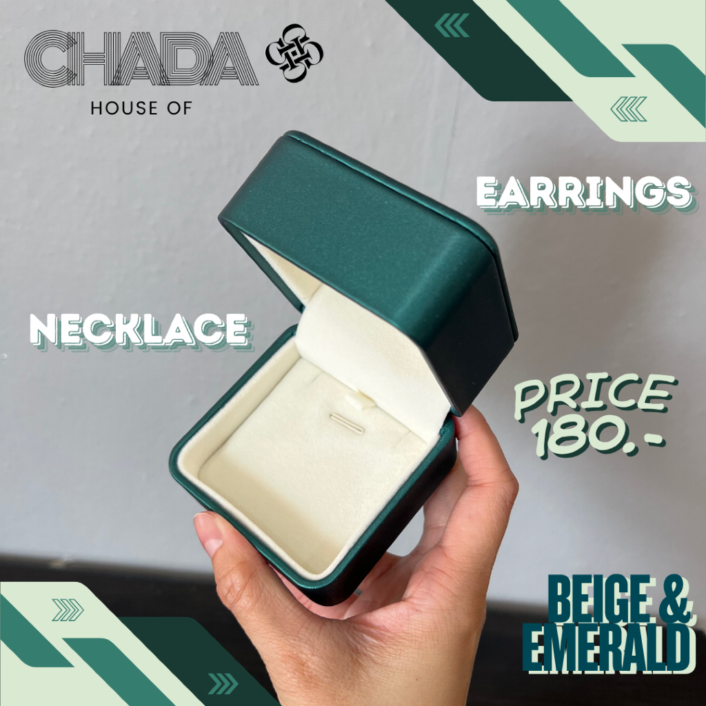 Hộp vòng cổ da HOC Emerald Green Beige & Emerald Model