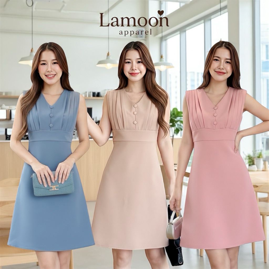 Váy cổ điển không tay có vai xếp li được trang trí với nút đóng dấu Nhãn VERA Wedding Cafe Set by La