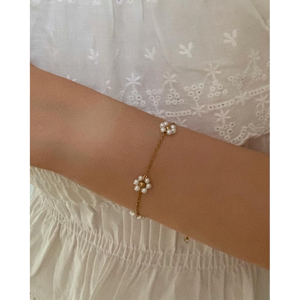 HER OBJECTIVE _ HER LAYLA FLOWER BRACELET