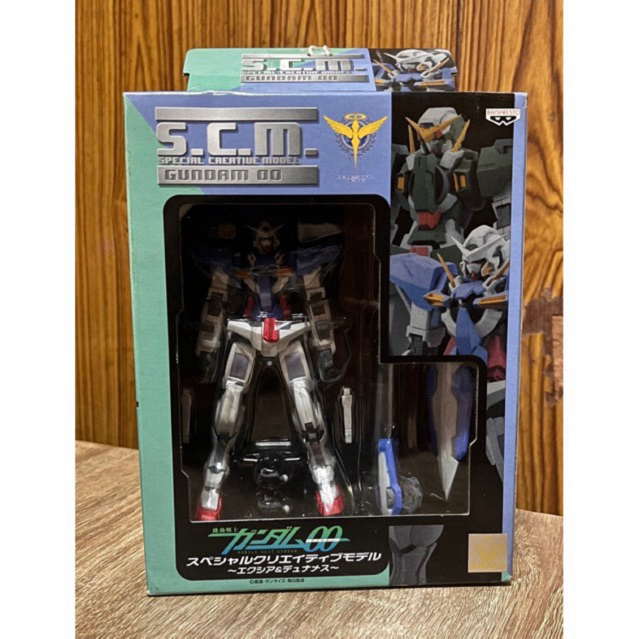S.C.M. Mô hình sáng tạo đặc biệt Gundam 00 - Exia GN-001 Gundam Exia [GN Sword & GN Shield] Banprest