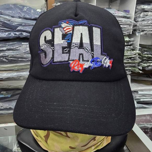 Mũ đen có thêu NAVY SEAL
