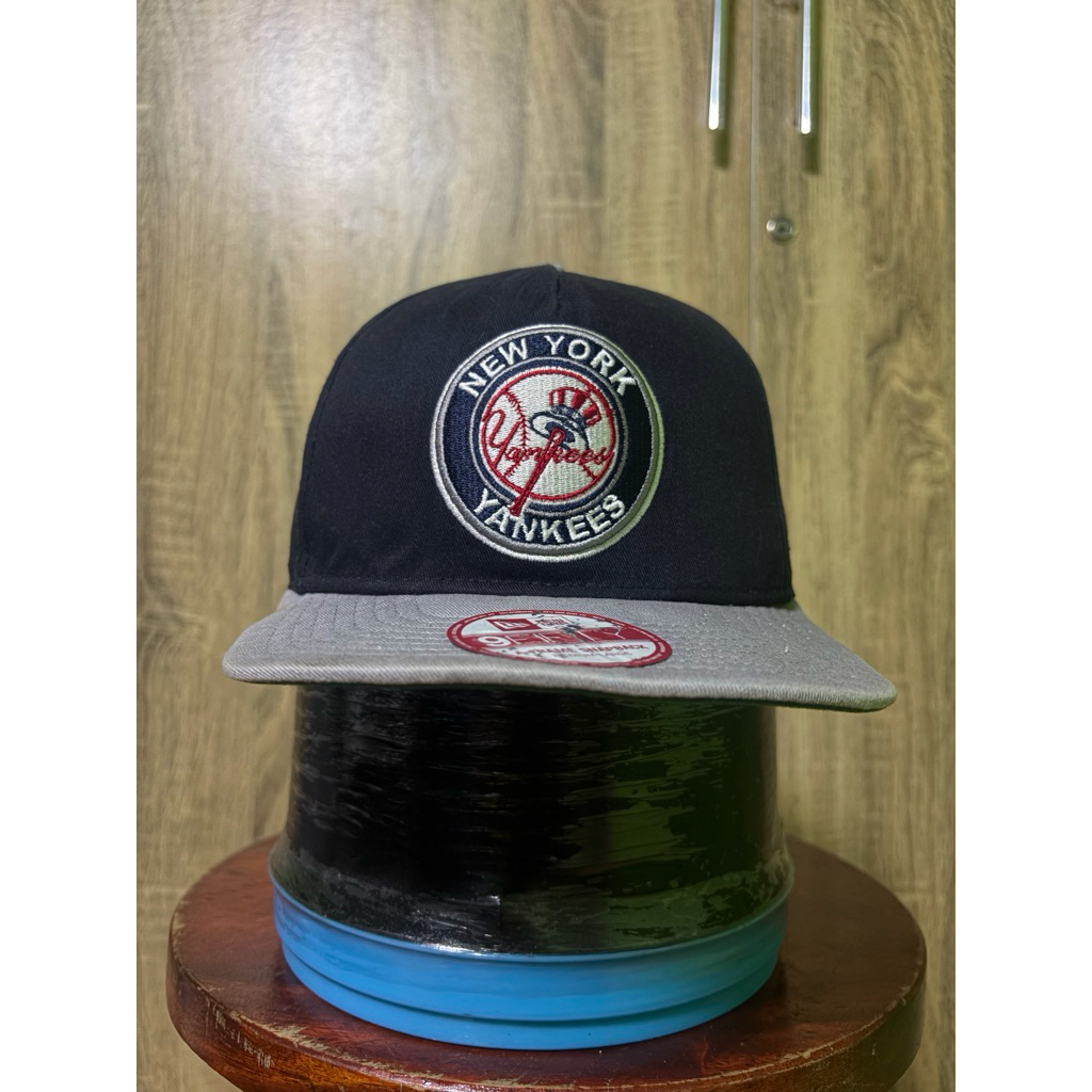 [Đã qua sử dụng] Kỷ nguyên mới 9FIFTY York Yankees Snapback Cap Under Wing Viết