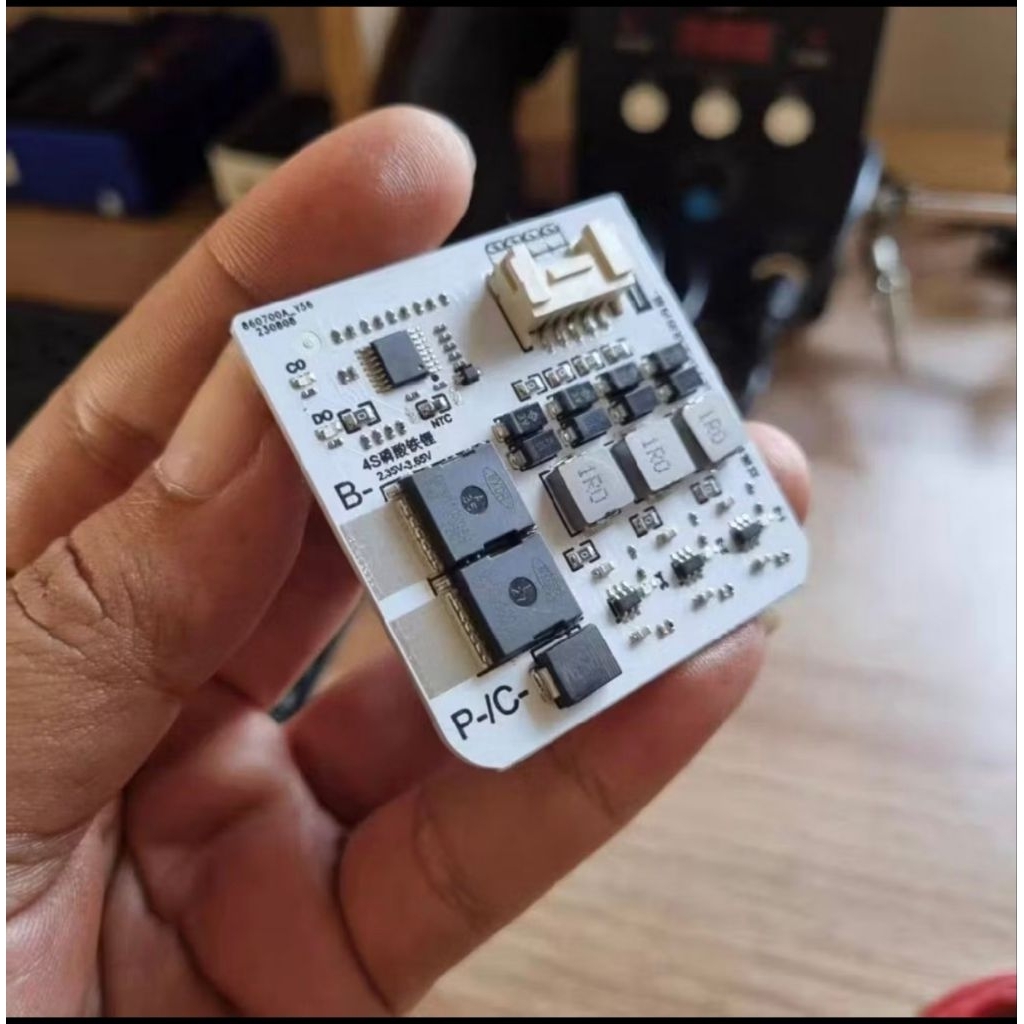 BMS 4S 30 / 300A 45 / 450A Tích Hợp Cân Bằng Hoạt Động Cho LiFePO4 LFP 3.2v 12.8v