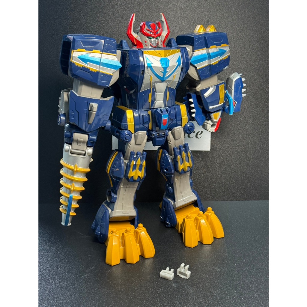 Kẹp chân DX Sentai Gokaiger: Bộ hai chiếc Gozyujin