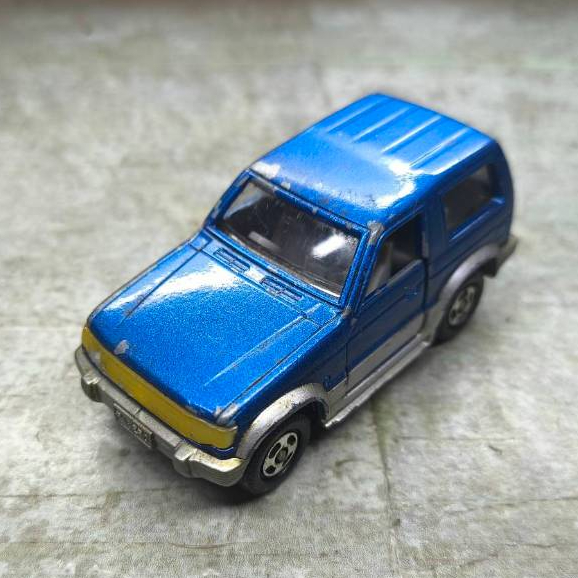 Mẫu xe kim loại TOMICA TOMICA: MITSUBISHI PAJERO TOP No.30 S = 1 / 62 Classic / Sản xuất tại Nhật Bả