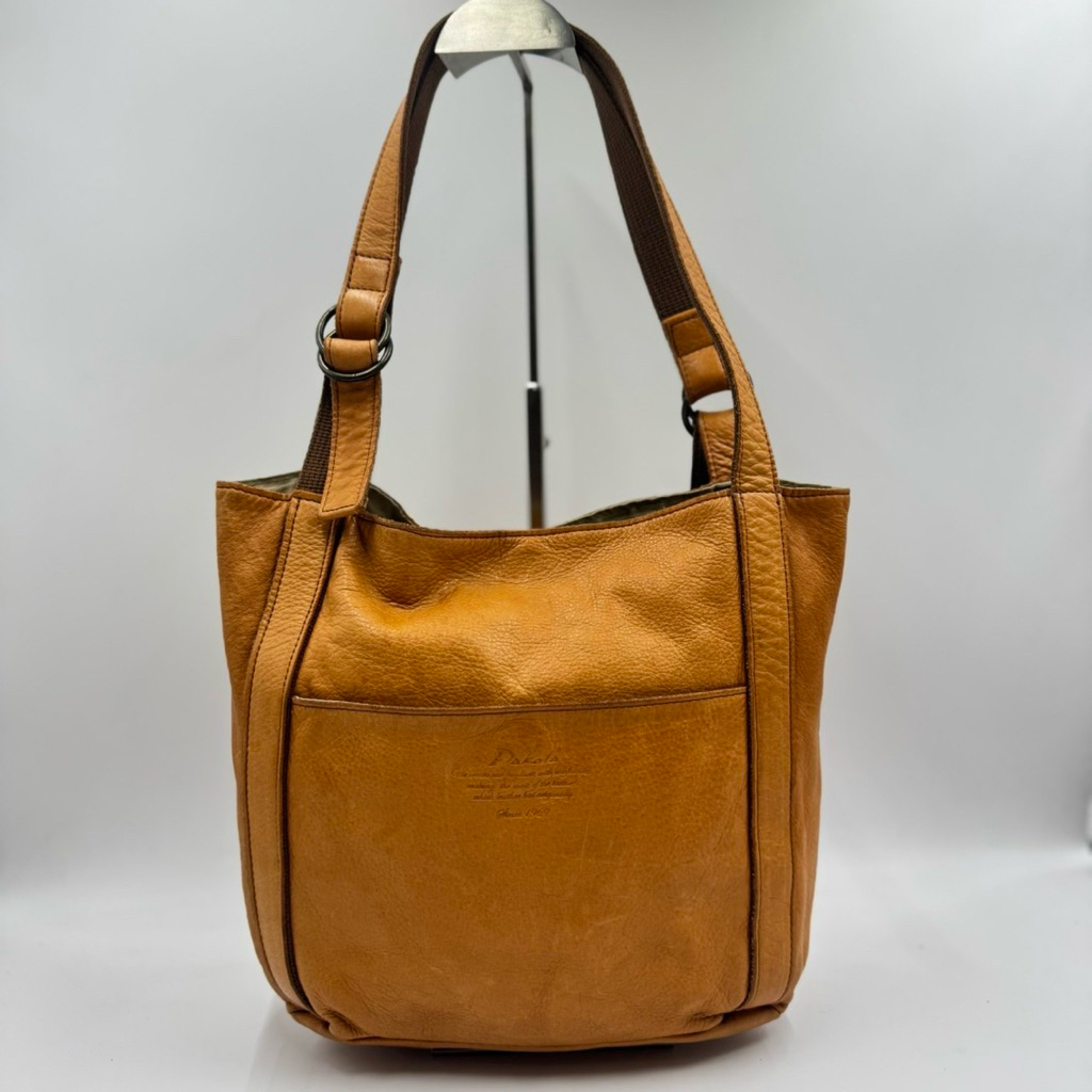 Túi da nâu Dakota Caramel đã qua sử dụng