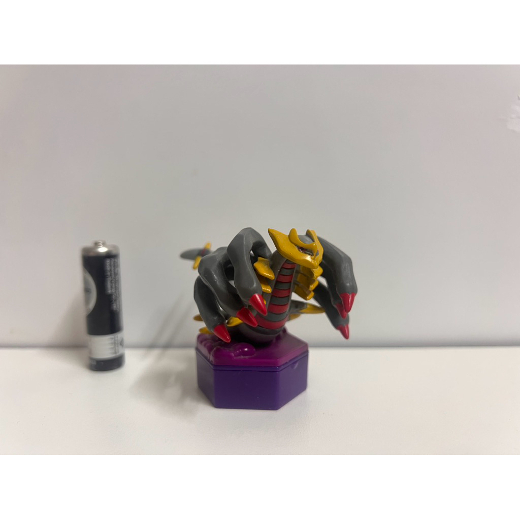 Pokemon Giratina Original forme Tem đích thực