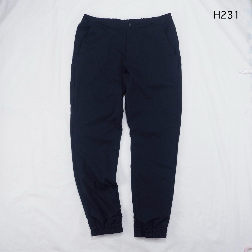 H231 Quần Jogger Mùa Đông Uniqlo Blocktech Ấm Áp Dễ Dàng Nam Lông Cừu Lót Đen Size M Eo 32 Chiều Dài