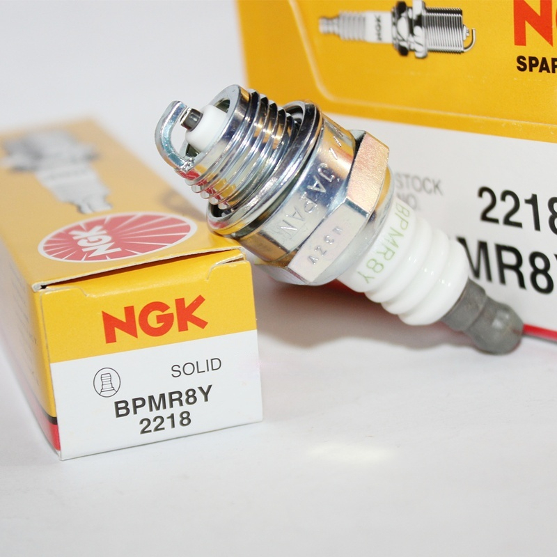 NGK BPMR8Y Thích Hợp Cho Động Cơ Hai Xiên Trong Máy Cắt Gỗ L7TC L7T CJ7Y BPM6A BPM8Y
