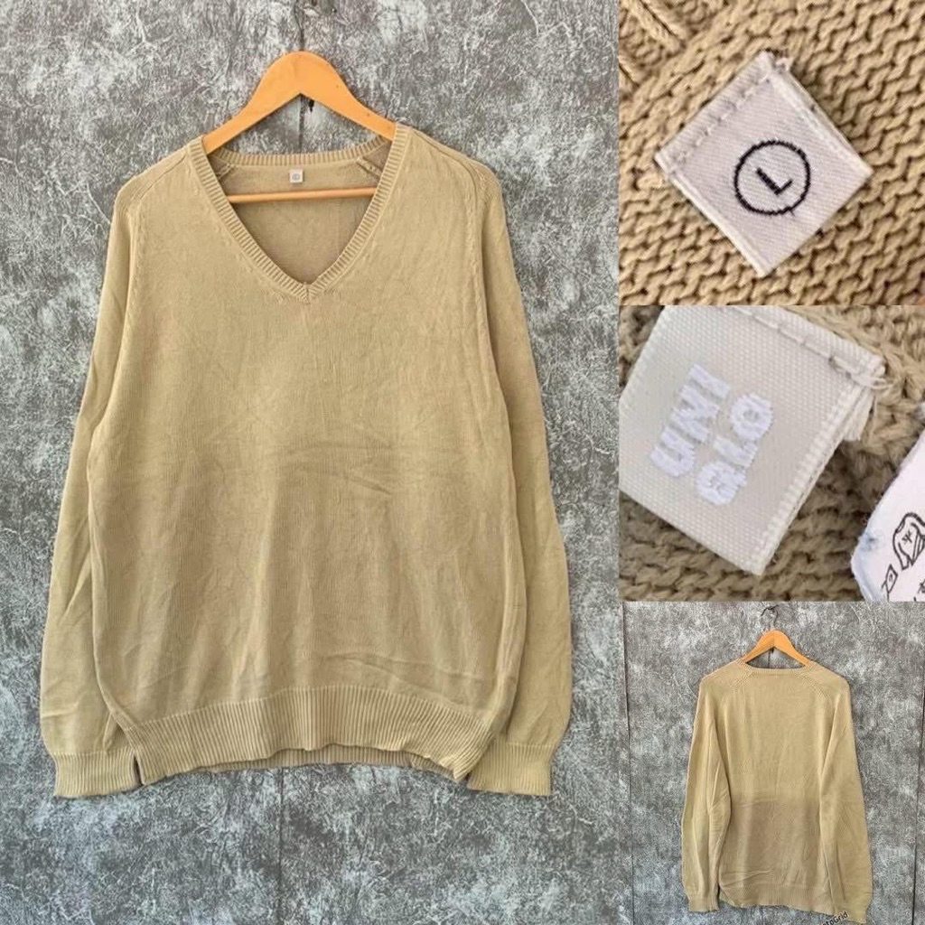 Áo sơ mi dệt kim Uniqlo Cream đã qua sử dụng H04