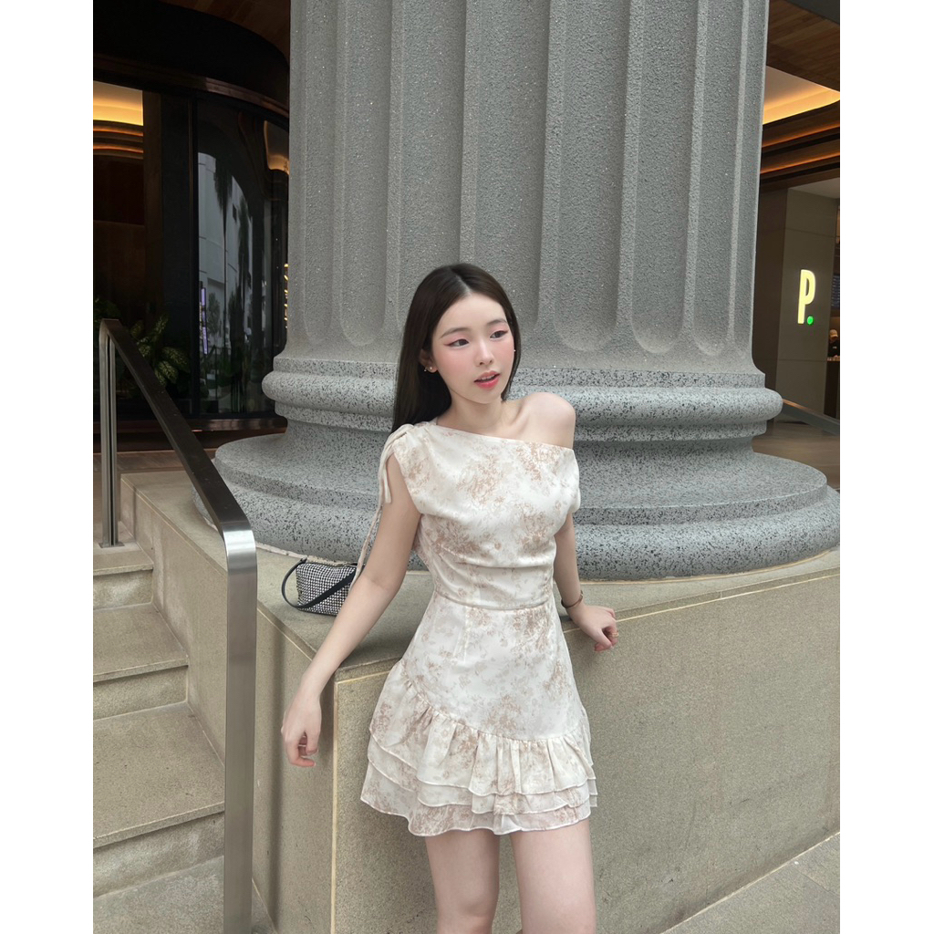Bộ sưu tập Fleur de Lune Fiona Gaia Dress Off-Shoulder Mini