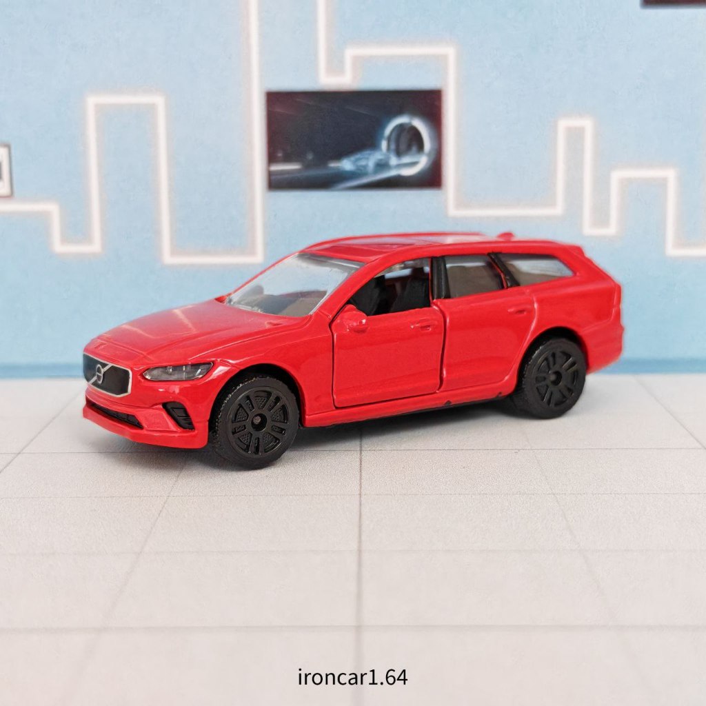 Majorette volvo v90 Mẫu xe màu đỏ