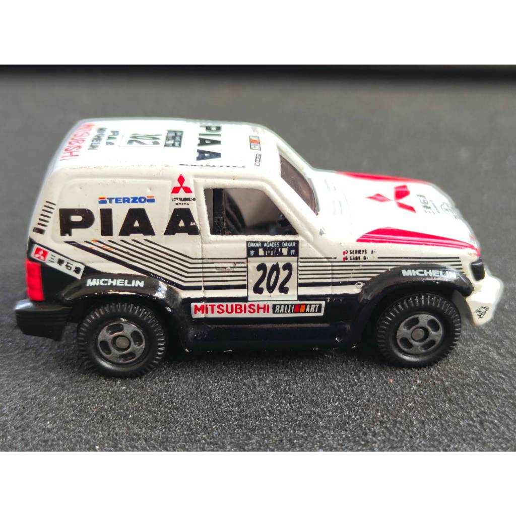 Tomica Nitsubishi Pajero