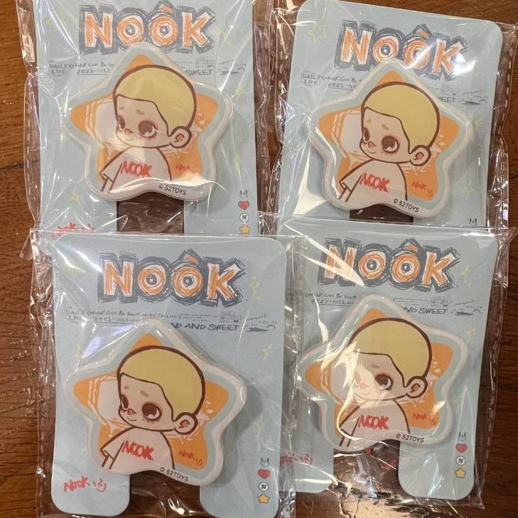 Giá đỡ điện thoại di động Griptok Nook 52TOYS