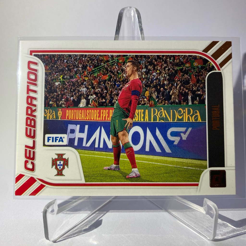 Thẻ bóng đá Cristiano Ronaldo CR7 PORTUGAL PANI DONRUSS 2023 No.7 (số áo)