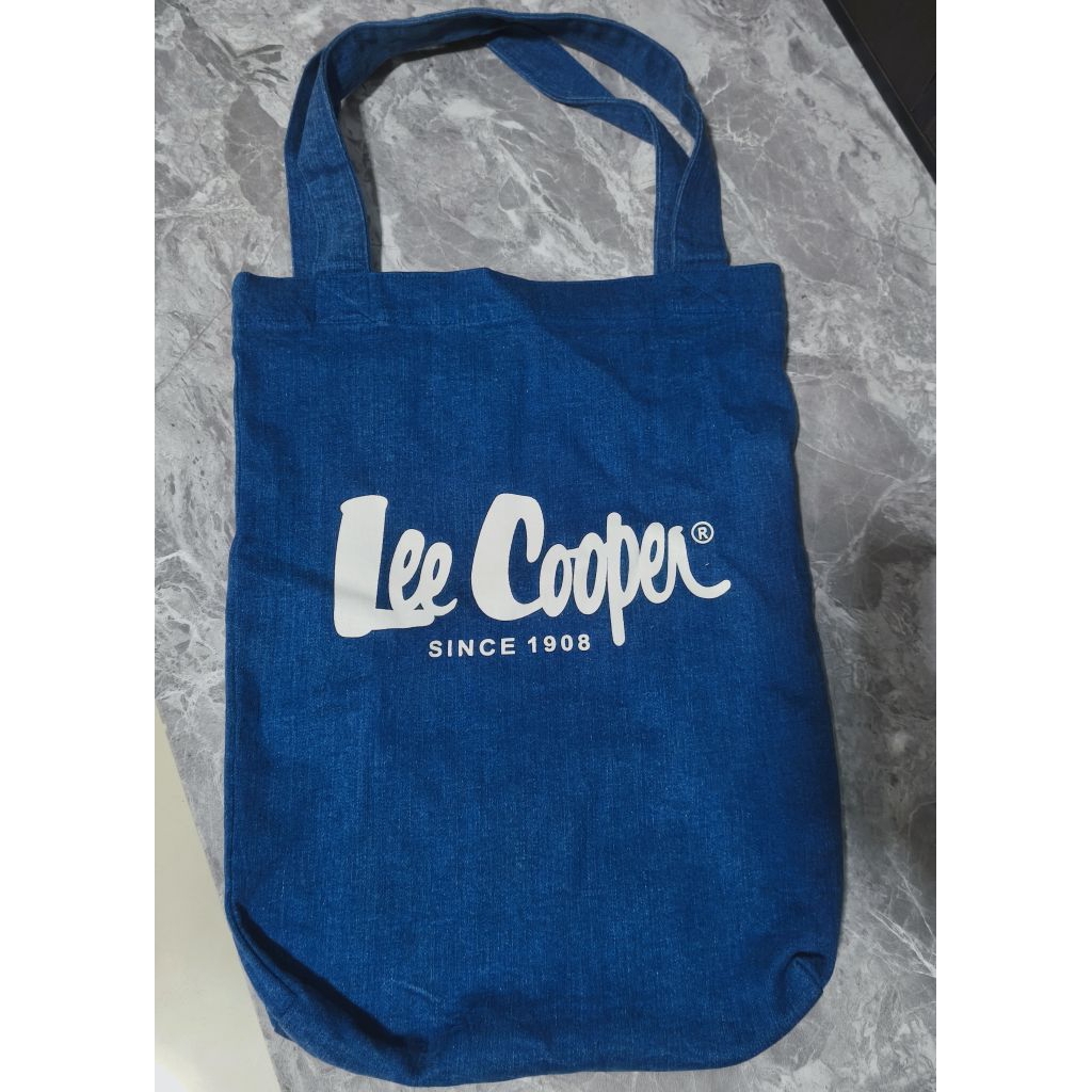 Túi Denim Lee Cooper từ năm 1908 (Đã qua sử dụng)