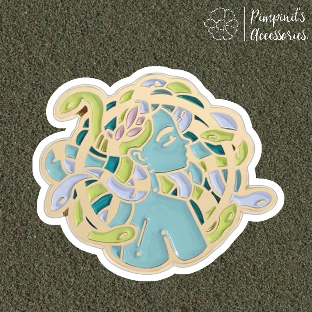 Shop: Trâm cài quỷ MEDUSA GREEK MYTHOLOGY | Pin tráng men.