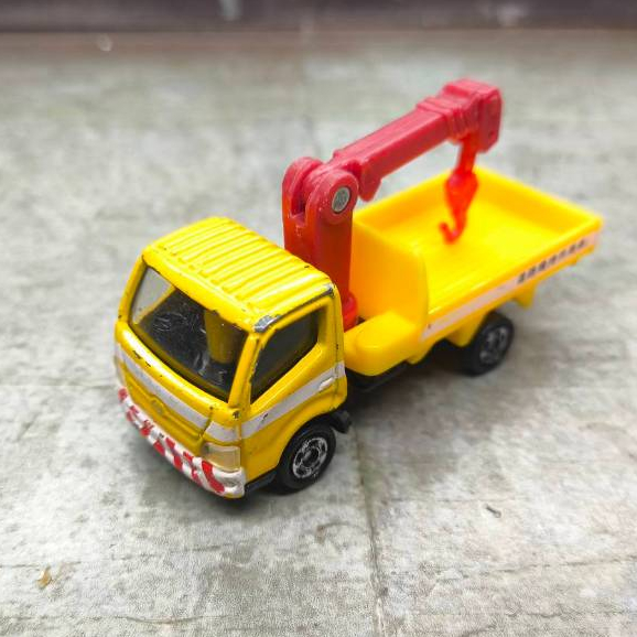 Tomica Kim Loại Xe Mô Hình Dây Xây Dựng Hino Dutro Xe Tải Cần Cẩu Số 37 2011