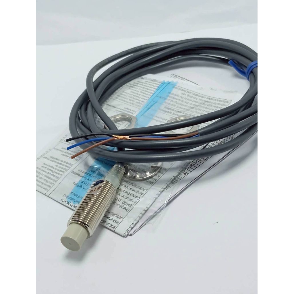 Cảm biến tiệm cận E2E-X5MF1-Z Khoảng cách cảm biến M12 5 Mm 3 dây Loại PNP KHÔNG Có thể phát hành hó