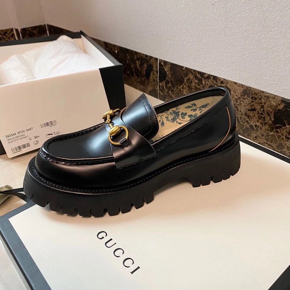 Hàng Mới Về GC Giày Lười Đế Dày Vừa Thêu Hình Ong Thời Trang Cho Nữ