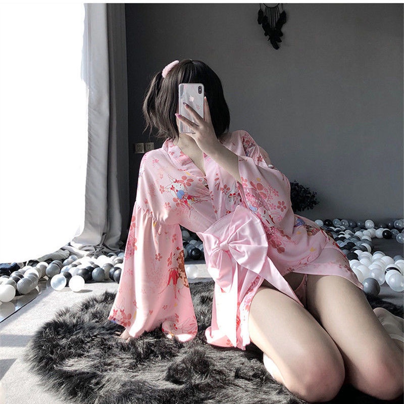 Trang Phục Kimono Cách Tân Hóa Trang Nhân Vật Yukata Phong Cách Truyền Thống Nhật Bản