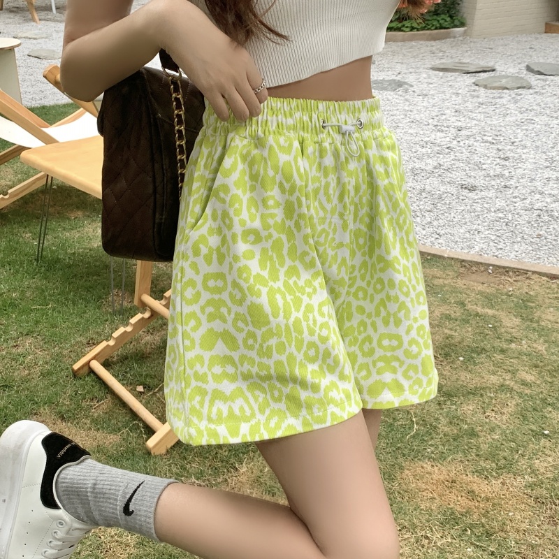 Quần Short Dáng Rộng Họa Tiết Da Báo Thiết Kế Mới Thời Trang Mùa