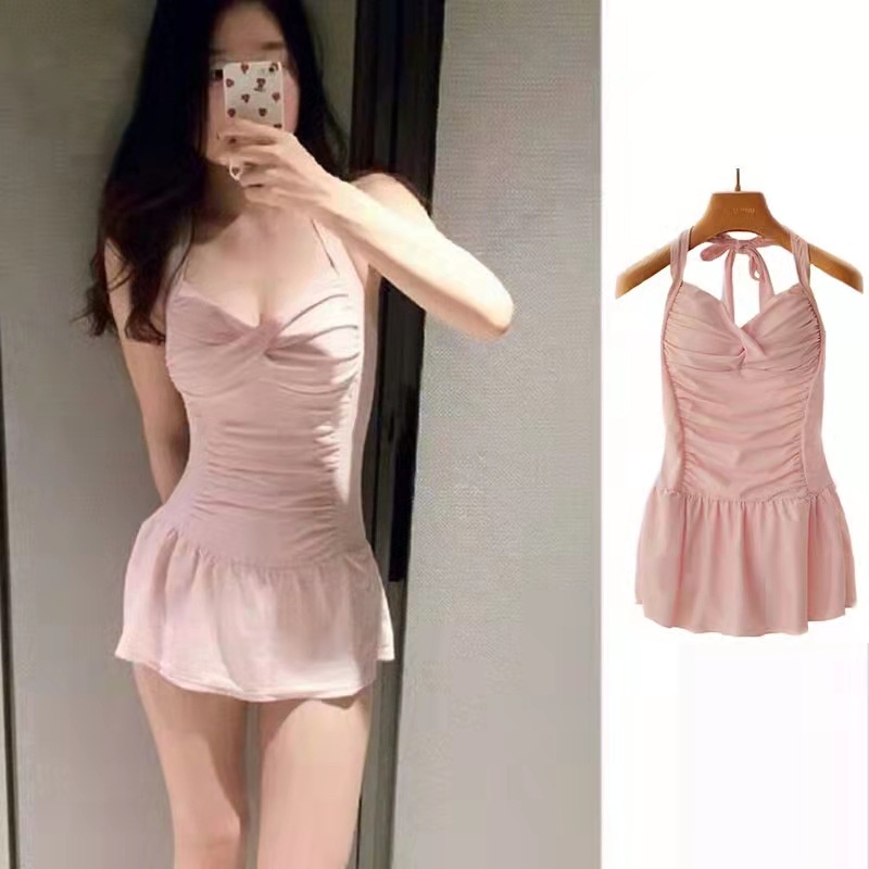 Váy Bơi Một Mảnh Mới, Váy Mới