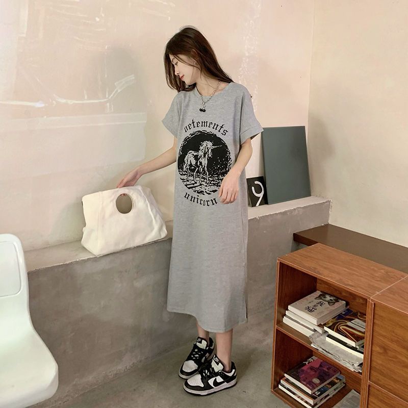 Đầm Thun Tay Ngắn Dáng Rộng Xẻ Tà In Họa Tiết Thời Trang Mùa Hè Kiểu Mới Cho Nữ