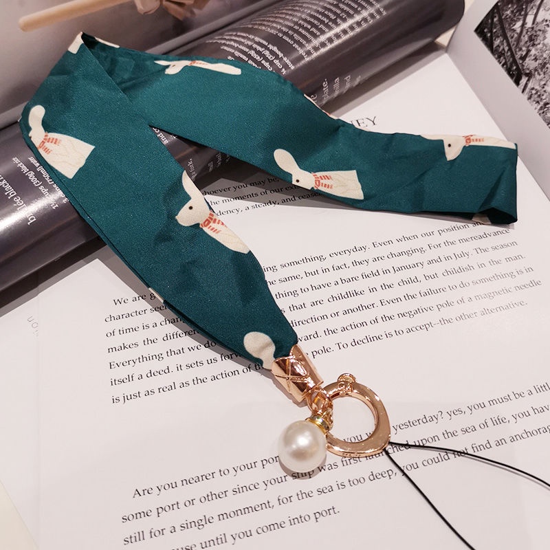 Khăn Choàng Cổ Lụa Bản Rộng Đính Ngọc Trai Nhân Tạo Cho Điện Thoại