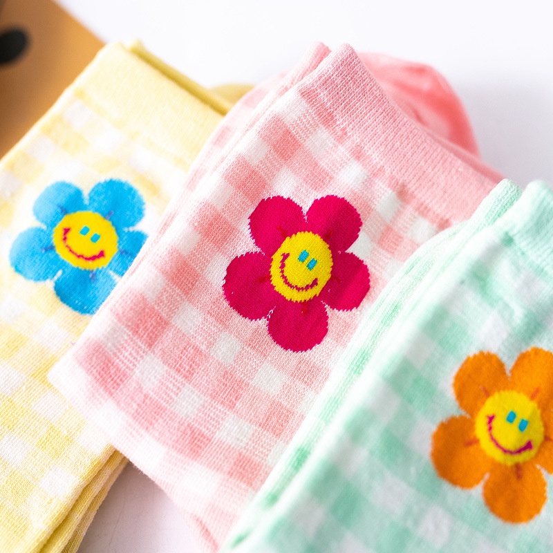 Vớ Cotton Họa Tiết Hoa Nhỏ Xinh Xắn Dễ Thương D427