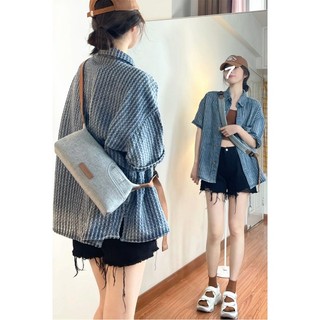 Áo khoác Jeans denim cộc tay kẻ sọc màu xanh nhạt khoác ngoài oversize cá tính năng động