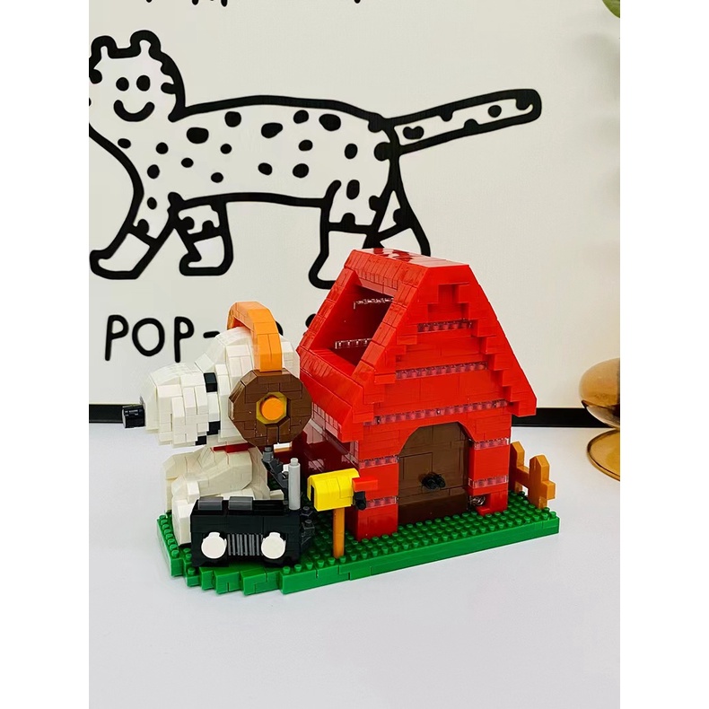 Giá Đỡ Bút Lắp Ráp Hình Chú Chó Snoopy Dễ Thương Dùng Làm Quà Tặng Cho Bé
