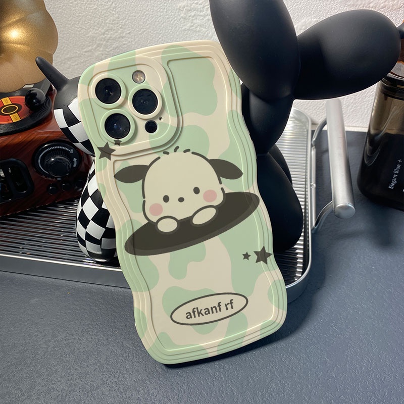 Ốp Điện Thoại Họa Tiết Bò Sữa Pochacco melody Viền Gợn Sóng Cho iphone 14promax 11 13 12 7Plus 8 X XS Max