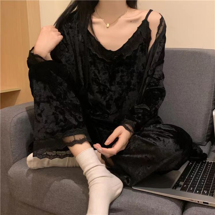 Bộ Đồ Ngủ Ba Món Bằng Vải Nhung Phối Ren + Áo Khoác + Áo Hai Dây Màu Đen Thời Trang Đẹp Mắt Dành Cho Bạn Nữ