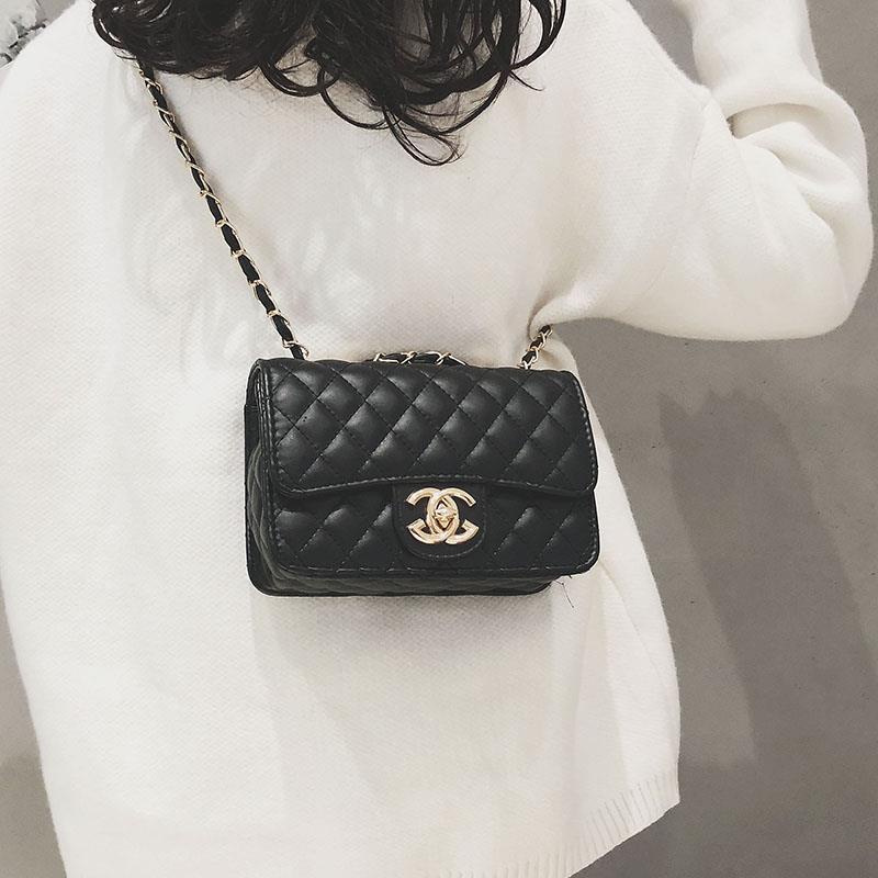 Túi Đeo Chéo Da Mềm Dáng Vuông Nhỏ Phối Dây Xích Thời Trang Cho Nữ